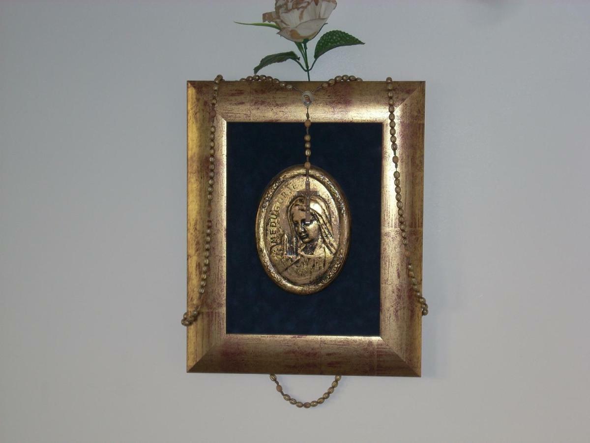 诺克Golden Rose House住宿加早餐旅馆 外观 照片
